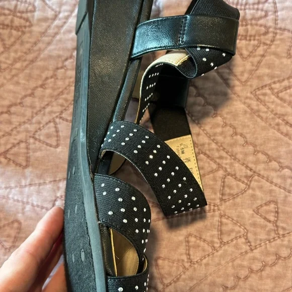 Life Stride Black Sandals with Studded Straps - Picture 5 of 8